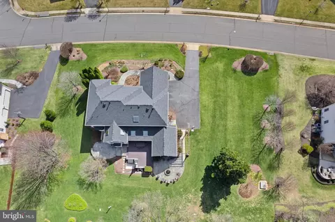 View/Area - 10904 Hunter Gate Way, Reston, VA 20194 photo 2 of 3