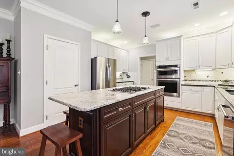 Kitchen - 10904 Hunter Gate Way, Reston, VA 20194 photo 3 of 5