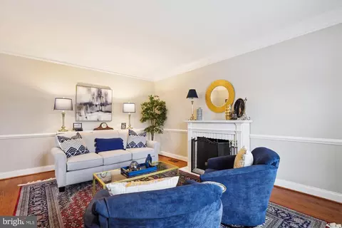 Living - 10904 Hunter Gate Way, Reston, VA 20194 photo 3 of 4