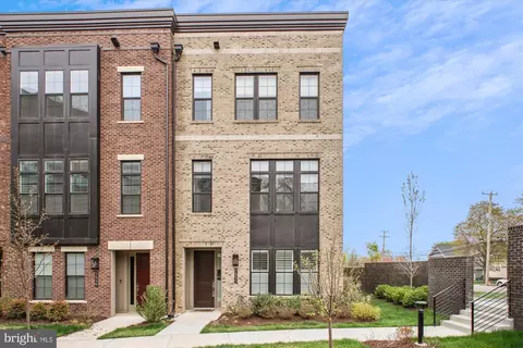 7551 Sawyer Farm Way #1703, Mclean, VA 22102