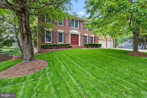 7733 Huntsman Blvd, Springfield, VA 22153