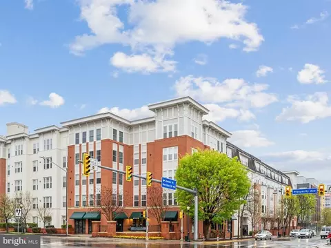 2655 Prosperity Ave #118, Fairfax, VA 22031