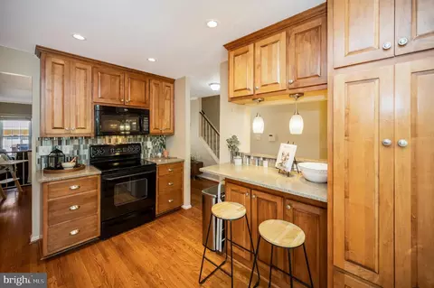 6164 Forest Creek Ct, Springfield, VA 22152 photo 11