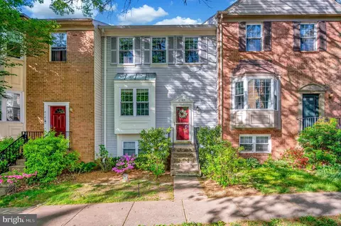 6164 Forest Creek Ct, Springfield, VA 22152 photo 3