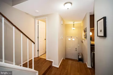 6164 Forest Creek Ct, Springfield, VA 22152 photo 17