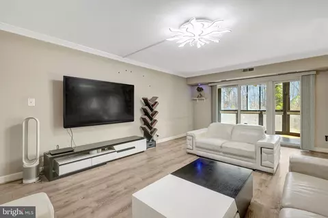 8340 Greensboro Dr #112, Mclean, VA 22102 photo 11