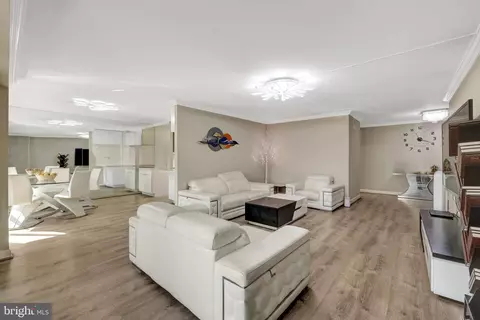 8340 Greensboro Dr #112, Mclean, VA 22102 photo 12