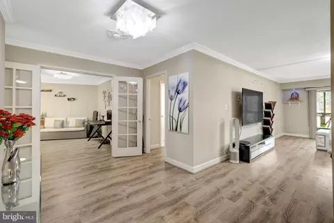 8340 Greensboro Dr #112, Mclean, VA 22102 photo 10