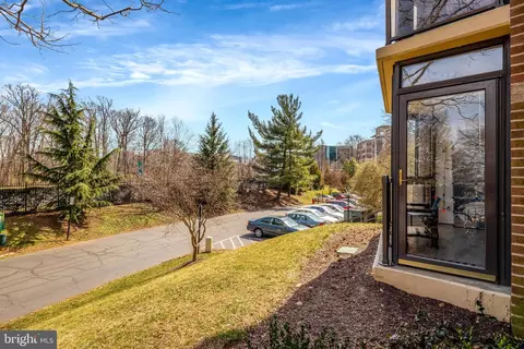 8340 Greensboro Dr #112, Mclean, VA 22102 photo 39