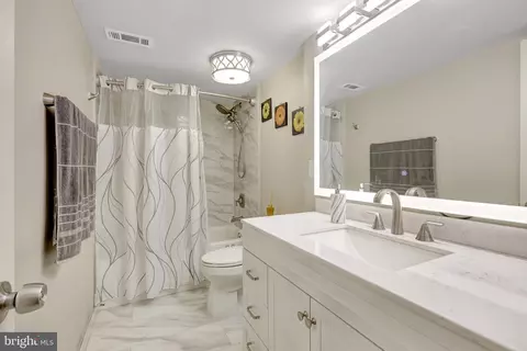 8340 Greensboro Dr #112, Mclean, VA 22102 photo 31