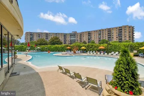 8340 Greensboro Dr #112, Mclean, VA 22102 photo 48