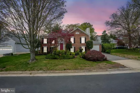 1408 Rock Ridge Ct, Herndon, VA 20170