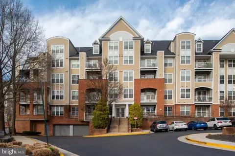 2720 Bellforest Ct #304, Vienna, VA 22180