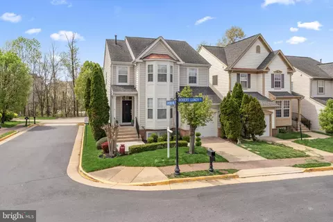 8914 Robert Lundy Pl, Lorton, VA 22079