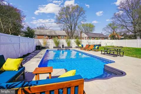 Exterior - 5914 Dinwiddie St, Springfield, VA 22150 photo 3 of 5