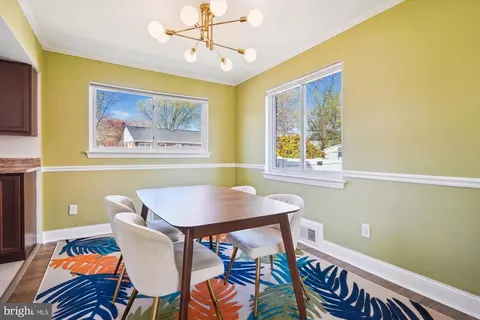 Dining - 5914 Dinwiddie St, Springfield, VA 22150 photo 1 of 2