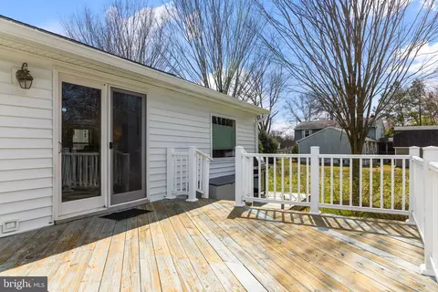 Exterior - 7000 Bethnal Ct, Springfield, VA 22150 photo 6 of 11