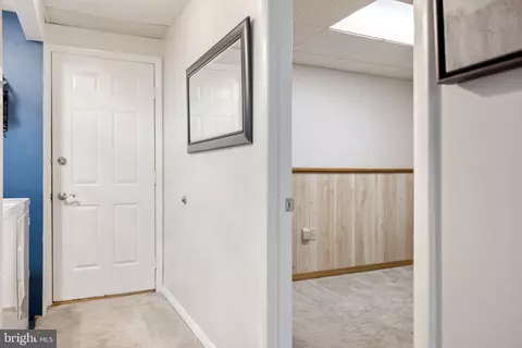 Entry Way - 7000 Bethnal Ct, Springfield, VA 22150 photo 9 of 9