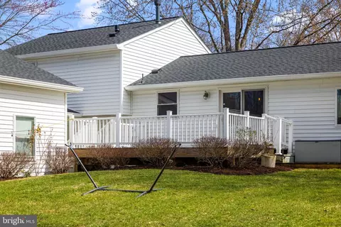 Exterior - 7000 Bethnal Ct, Springfield, VA 22150 photo 9 of 11