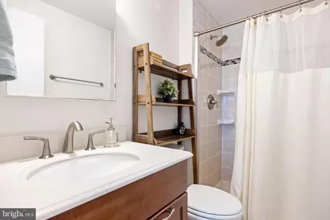Bath - 7000 Bethnal Ct, Springfield, VA 22150 photo 1 of 6