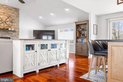 Entry Way - 7000 Bethnal Ct, Springfield, VA 22150 photo 1 of 9