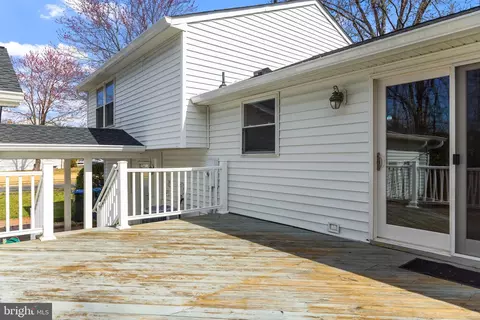 Exterior - 7000 Bethnal Ct, Springfield, VA 22150 photo 5 of 11