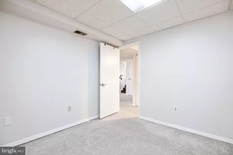 Bedroom - 7000 Bethnal Ct, Springfield, VA 22150 photo 9 of 9