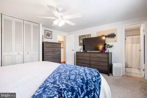 Bedroom - 7000 Bethnal Ct, Springfield, VA 22150 photo 3 of 9