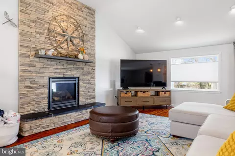 Other - 7000 Bethnal Ct, Springfield, VA 22150 photo 2 of 19