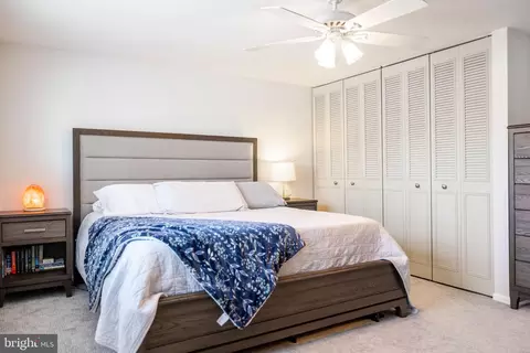 Bedroom - 7000 Bethnal Ct, Springfield, VA 22150 photo 2 of 9