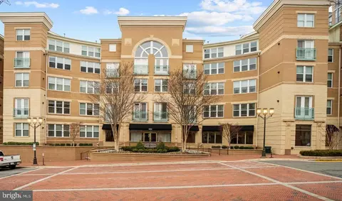 12000 Market St #139, Reston, VA 20190