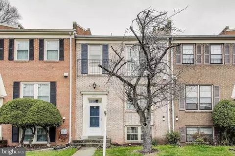 2507 Windbreak Dr, Alexandria, VA 22306