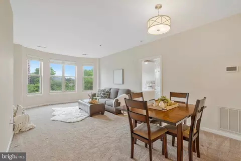 1860 Stratford Park Pl #306, Reston, VA 20190