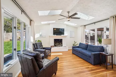 Other - 5517 Yorkshire St, Springfield, VA 22151 photo 2 of 6