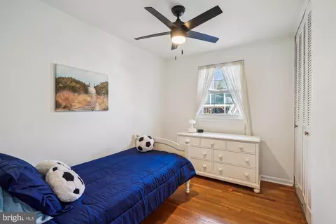 Bedroom - 5517 Yorkshire St, Springfield, VA 22151 photo 5 of 6