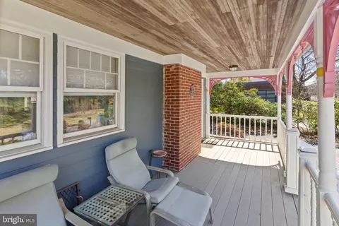 1427 Pathfinder Ln, Mclean, VA 22101 photo 5