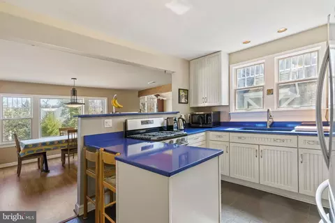 1427 Pathfinder Ln, Mclean, VA 22101 photo 14