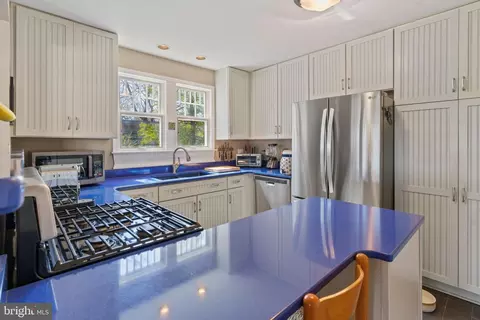 1427 Pathfinder Ln, Mclean, VA 22101 photo 18