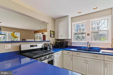 1427 Pathfinder Ln, Mclean, VA 22101 photo 15