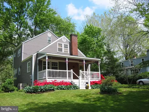 1427 Pathfinder Ln, Mclean, VA 22101 photo 4