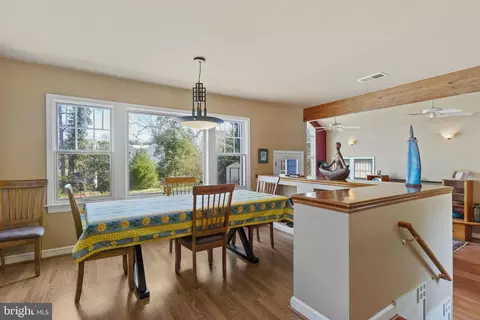 1427 Pathfinder Ln, Mclean, VA 22101 photo 19