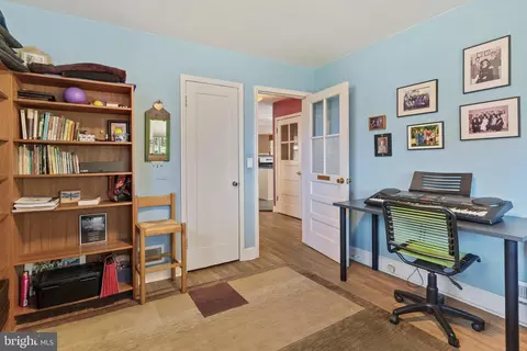 1427 Pathfinder Ln, Mclean, VA 22101 photo 11