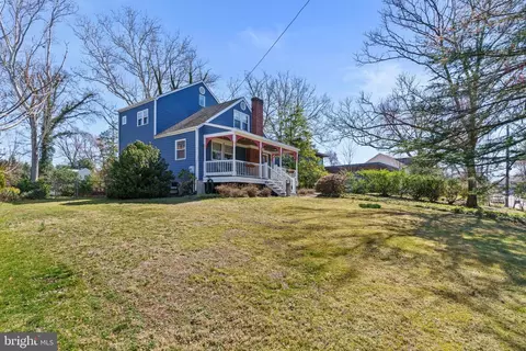 1427 Pathfinder Ln, Mclean, VA 22101