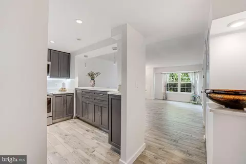 7600 Tremayne Pl #107, Mclean, VA 22102 photo 12