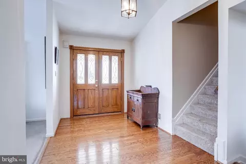 7617 Cervantes Ct, Springfield, VA 22153 photo 8