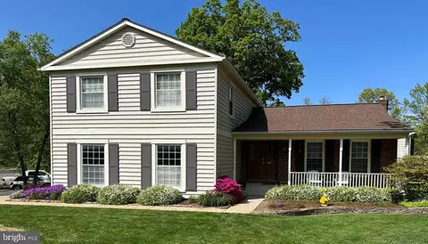 7617 Cervantes Ct, Springfield, VA 22153