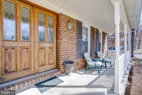 7617 Cervantes Ct, Springfield, VA 22153 photo 9