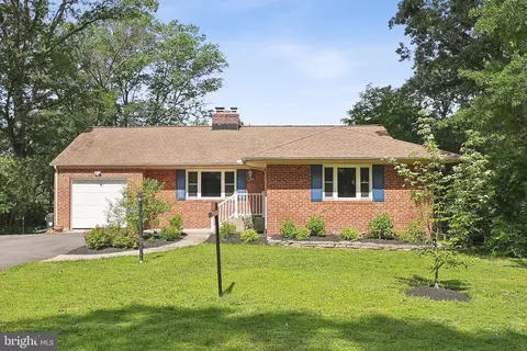 6530 Greenleaf St, Springfield, VA 22150