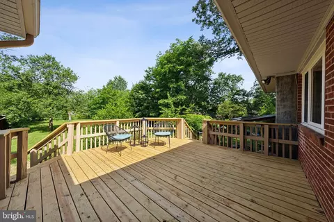 6530 Greenleaf St, Springfield, VA 22150 photo 4