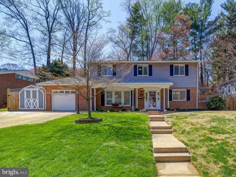 5526 Yorkshire St, Springfield, VA 22151